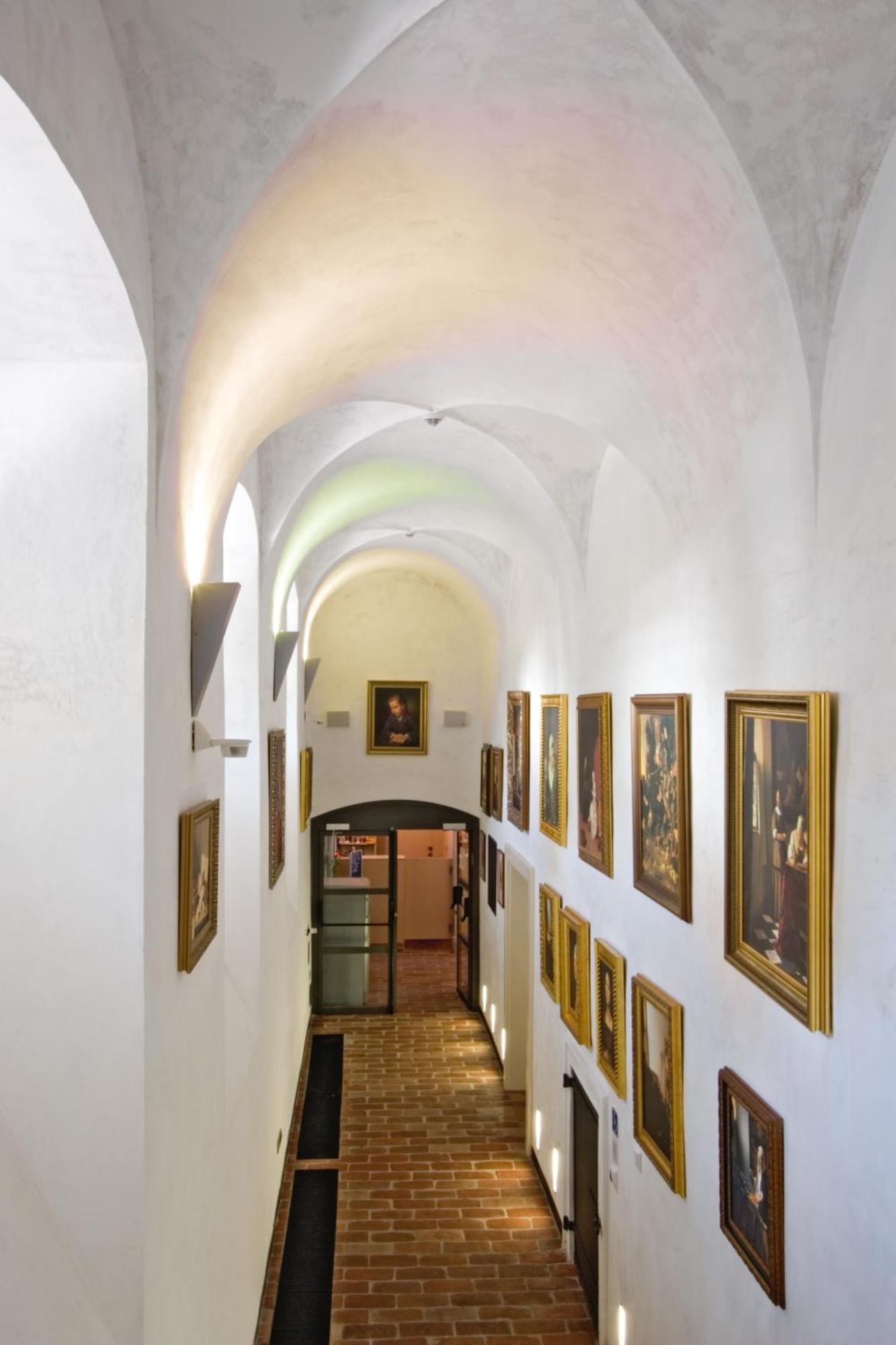 Monastery Hotel Prag Exteriör bild